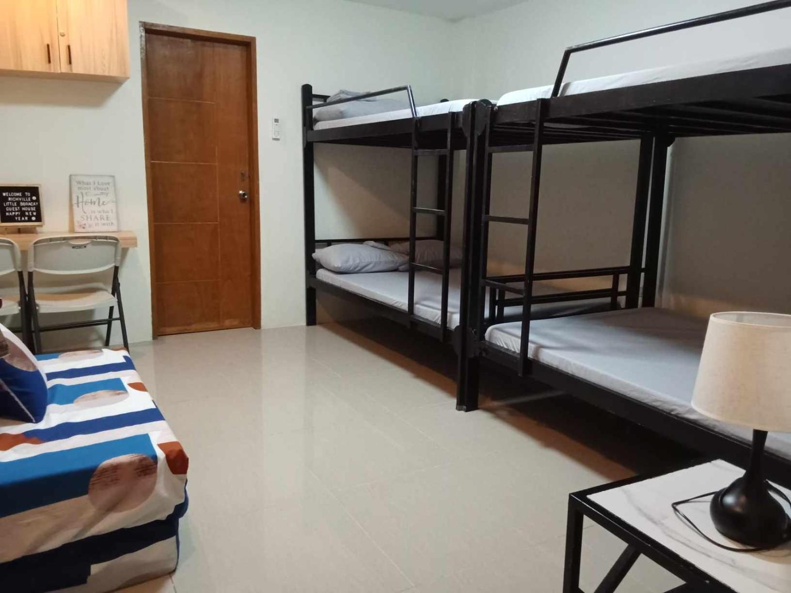 Richville Little Boracay Guest House Calatagan Екстериор снимка