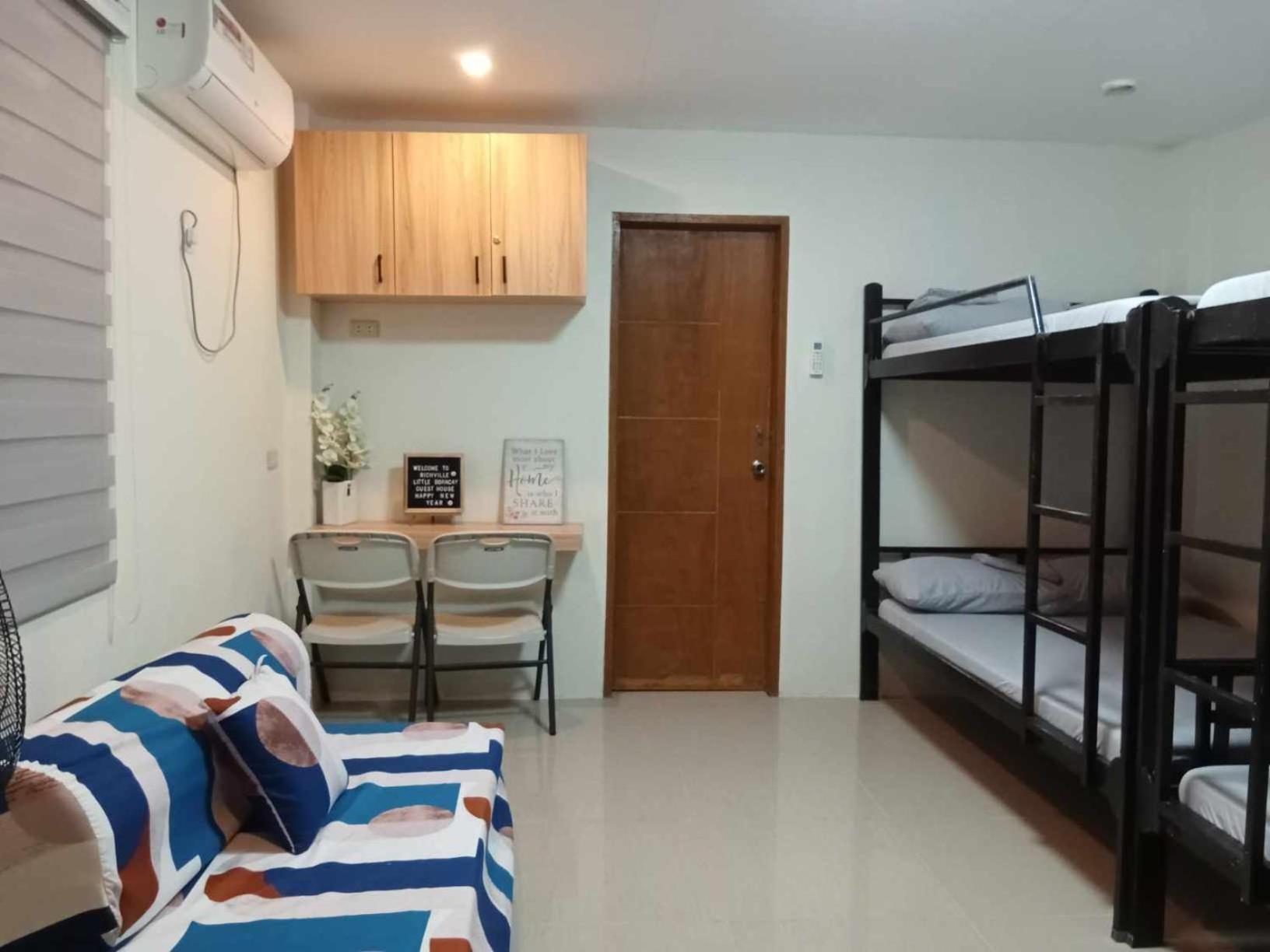 Richville Little Boracay Guest House Calatagan Екстериор снимка