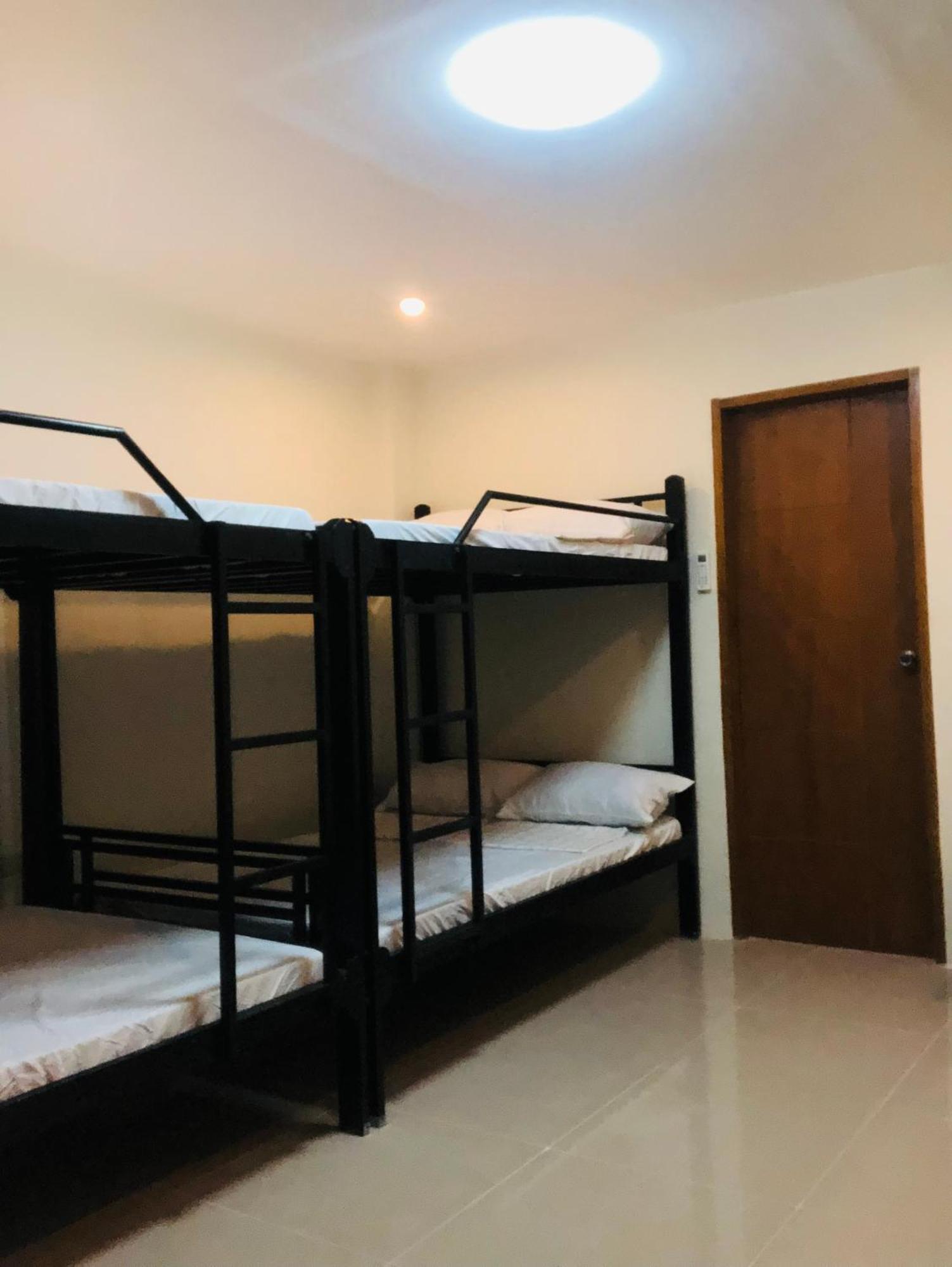Richville Little Boracay Guest House Calatagan Екстериор снимка